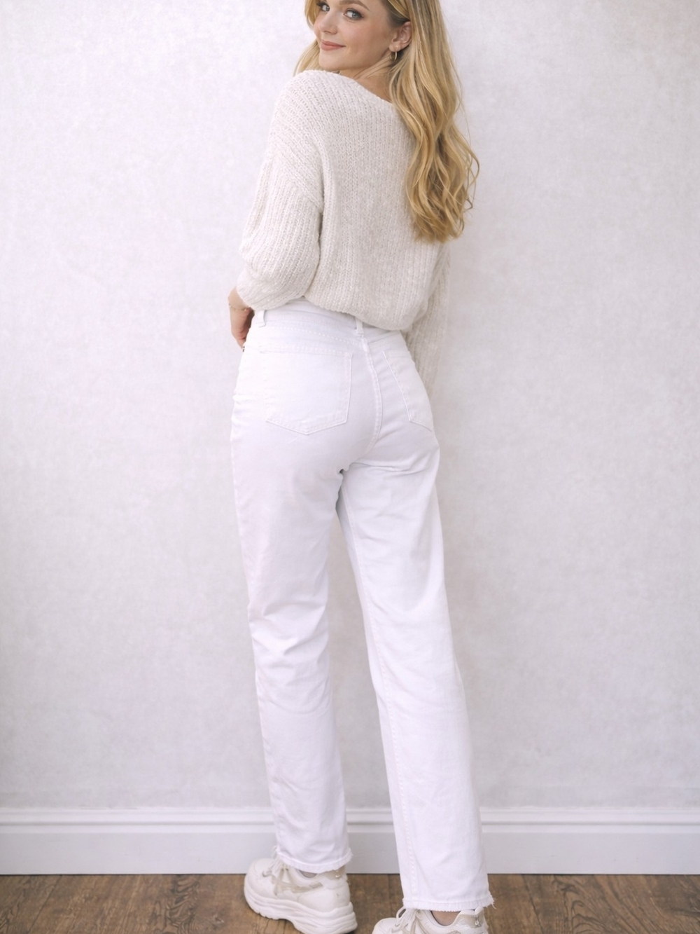 Old Navy White Women's Pants with Metal Button Detail